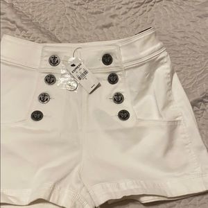 Express White High Rise shorts  size 0/ new